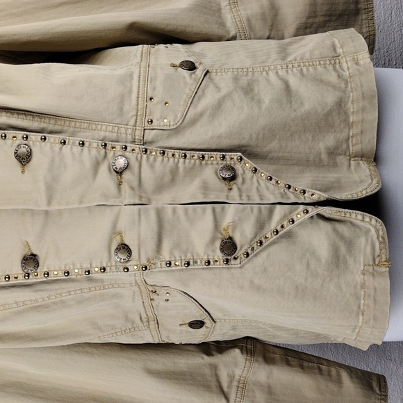 Zana Di Tan Embellished Long Sleeve Collarless Hook Front Below Waist Light Coat - Picture 3 of 16